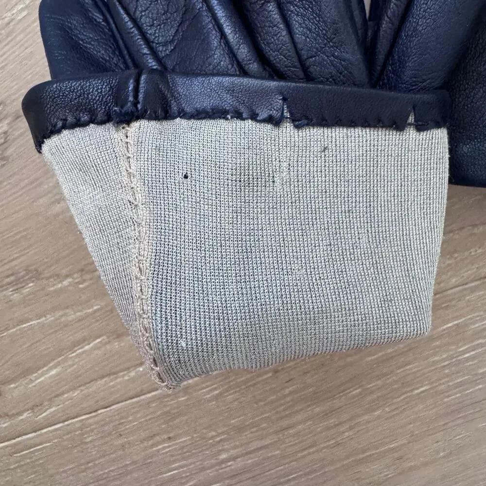 Marc Jacobs Navy Blue Leather Driving Gloves with button details one Size